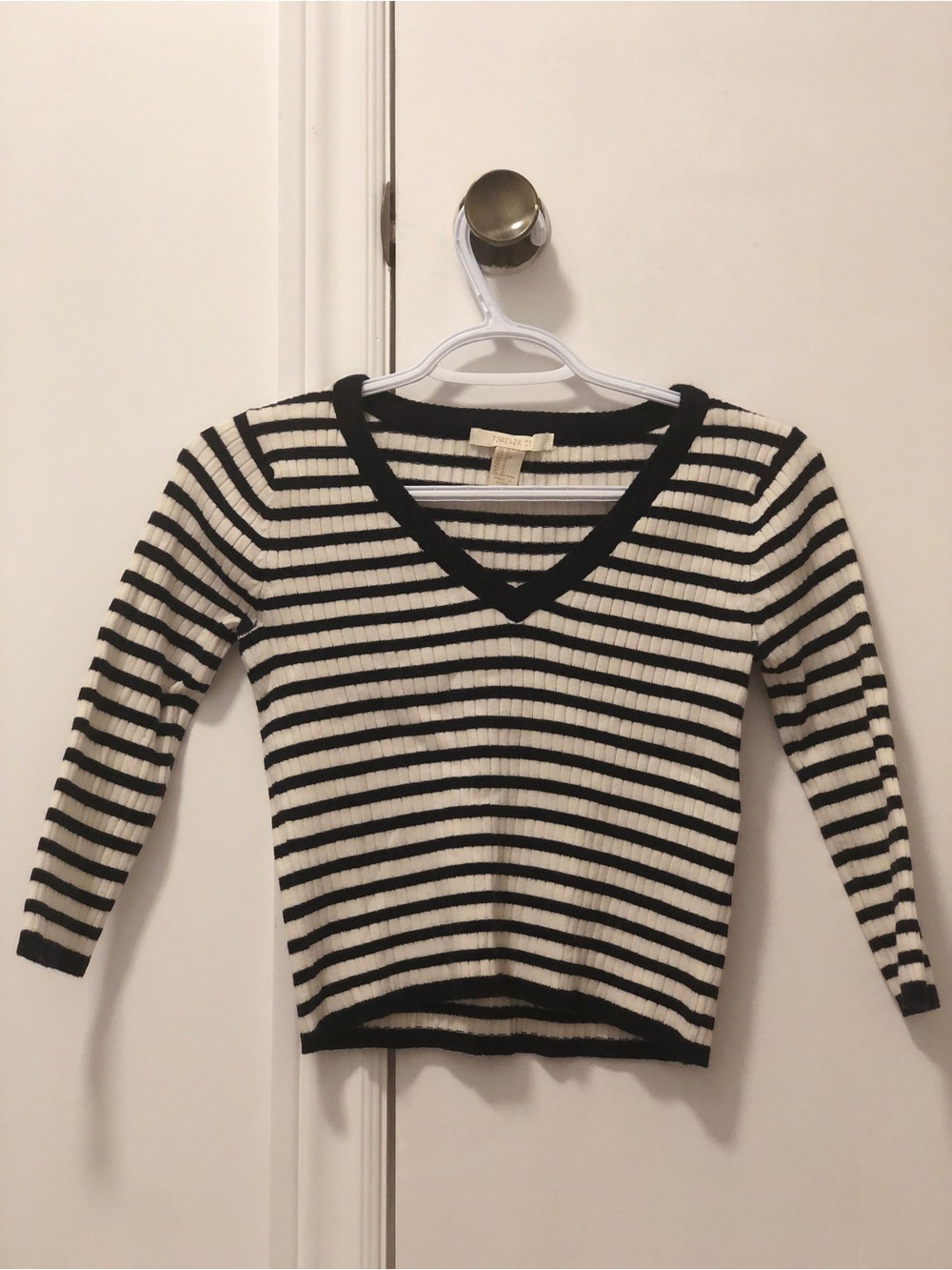 Preowned Forever 21 striped V-neck Navy White Women’s Wear Size Small Long Sleev
